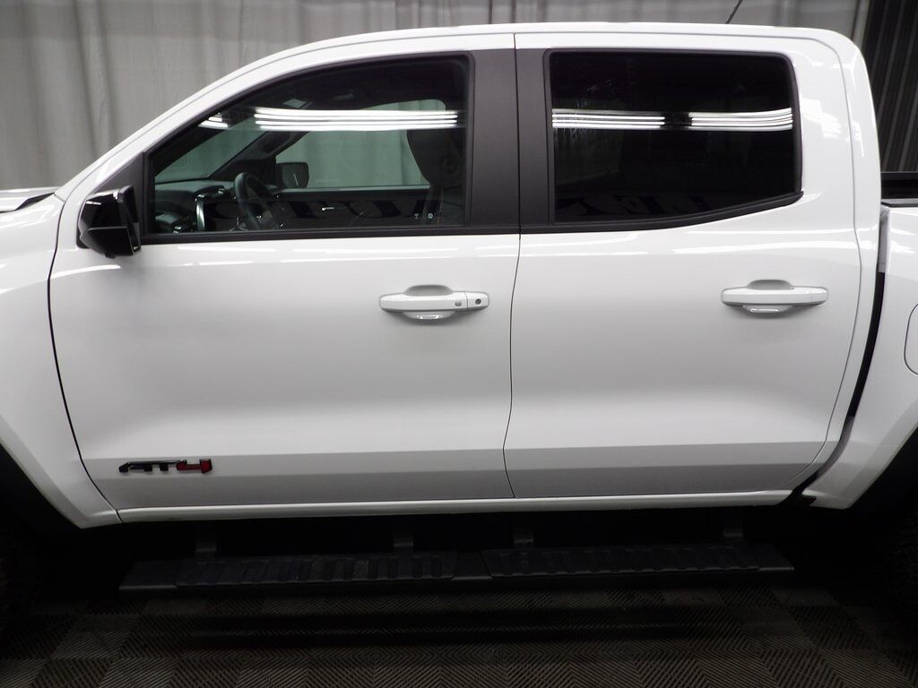 2024 GMC Canyon 4x4 Crew Cab AT4 Fond du Lac WI