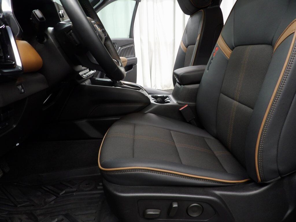 2024 GMC Canyon 4x4 Crew Cab AT4 Fond du Lac WI