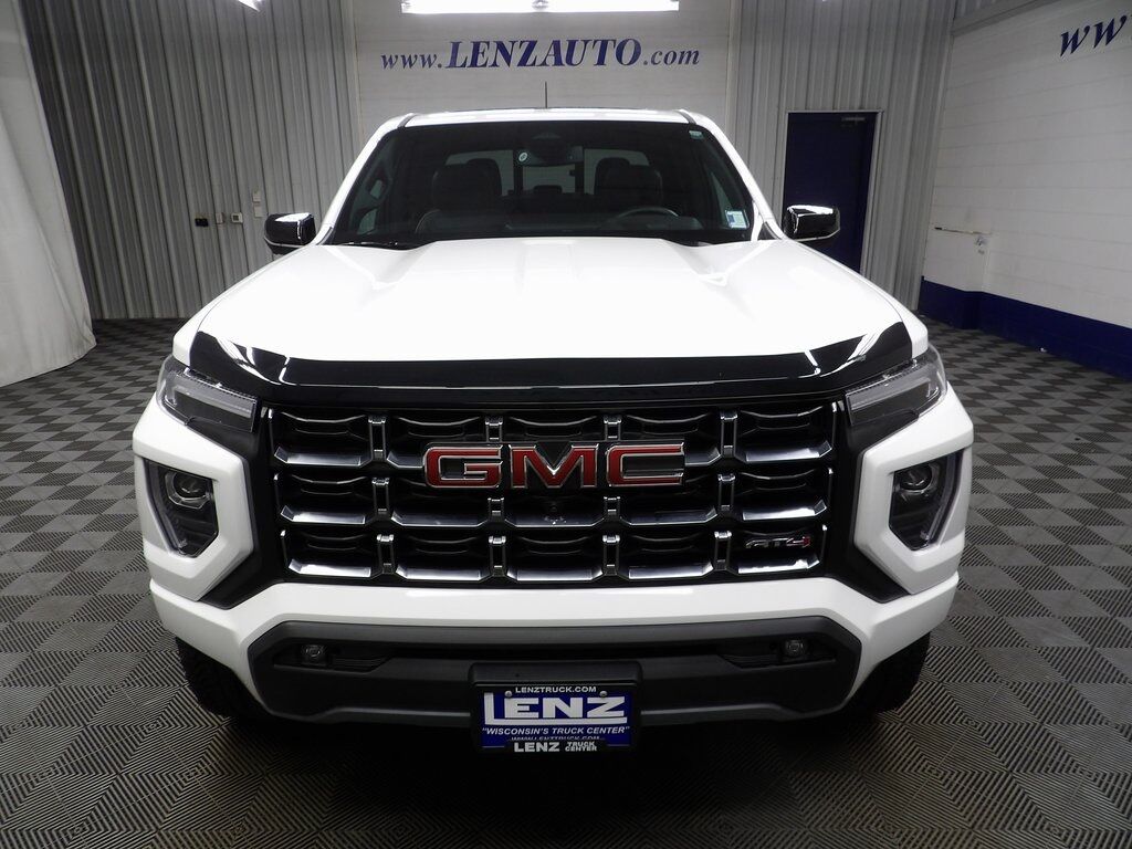 2024 GMC Canyon 4x4 Crew Cab AT4 Fond du Lac WI