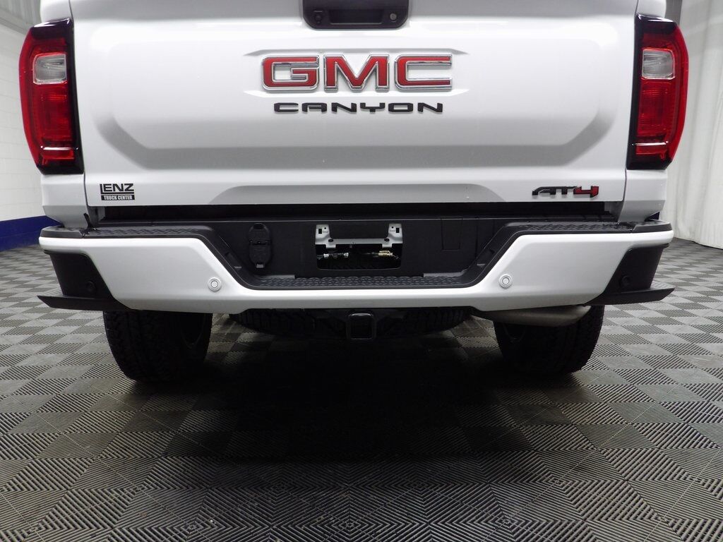2024 GMC Canyon 4x4 Crew Cab AT4 Fond du Lac WI