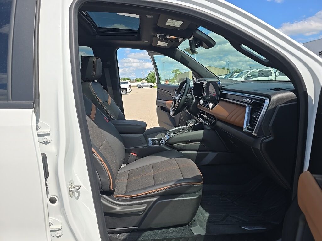 2024 GMC Canyon 4x4 Crew Cab AT4 Fond du Lac WI