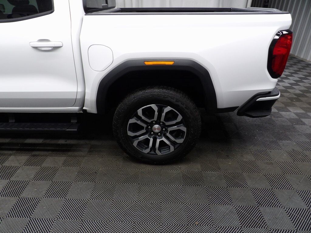 2024 GMC Canyon 4x4 Crew Cab AT4 Fond du Lac WI