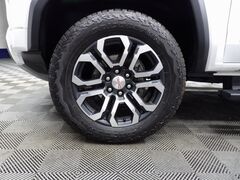 2024 GMC Canyon 4x4 Crew Cab AT4 Fond du Lac WI