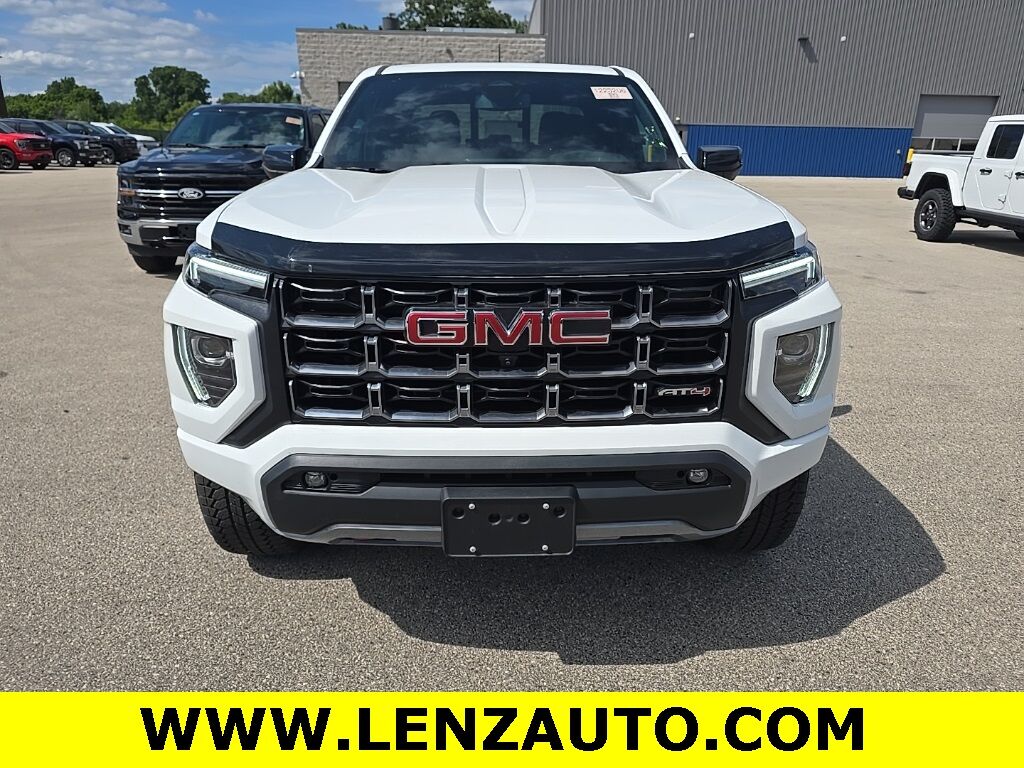 2024 GMC Canyon 4x4 Crew Cab AT4 Fond du Lac WI