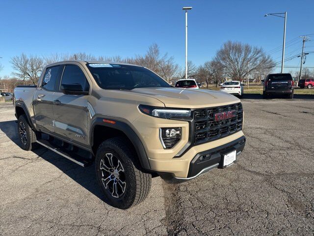 2024 GMC Canyon AT4
