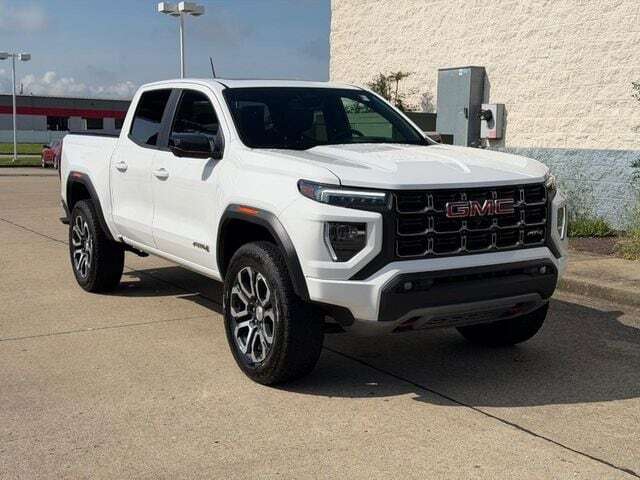 2024 GMC Canyon AT4
