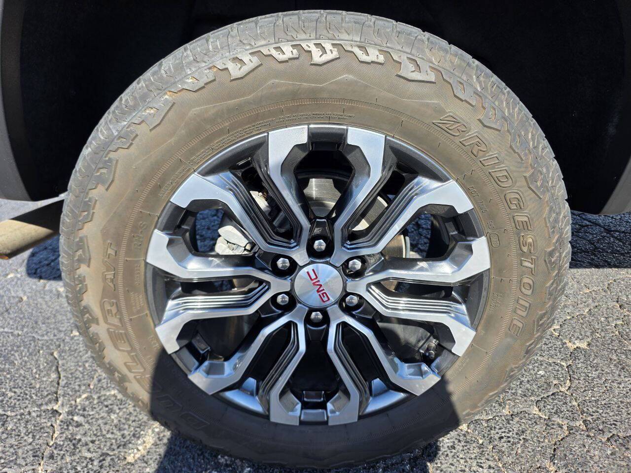 2024 GMC Canyon Denali 4x4 4dr Crew Cab 5 ft. SB Eldridge IA