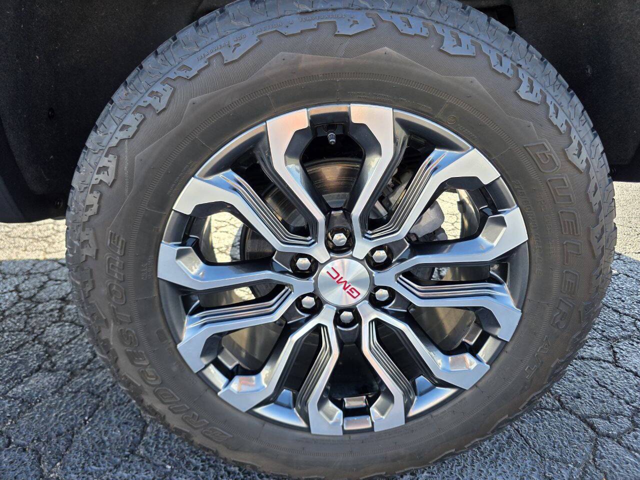 2024 GMC Canyon Denali 4x4 4dr Crew Cab 5 ft. SB Eldridge IA