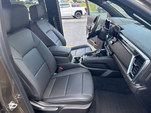 2024 GMC Canyon Elevation Carbondale IL