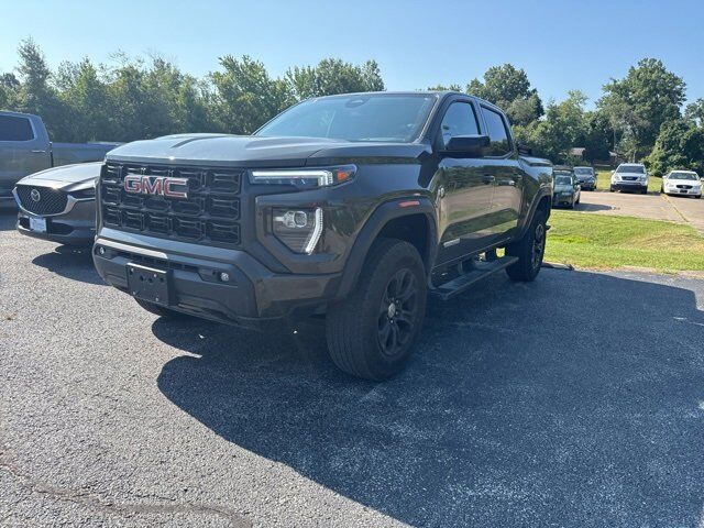 2024 GMC Canyon Elevation Carbondale IL