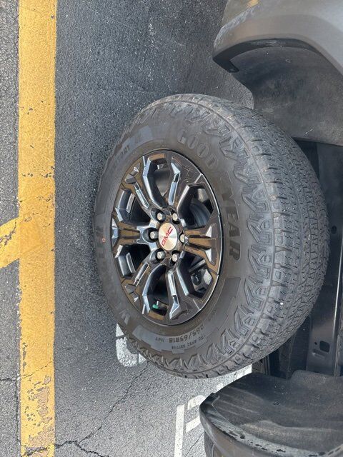 2024 GMC Canyon Elevation Carbondale IL