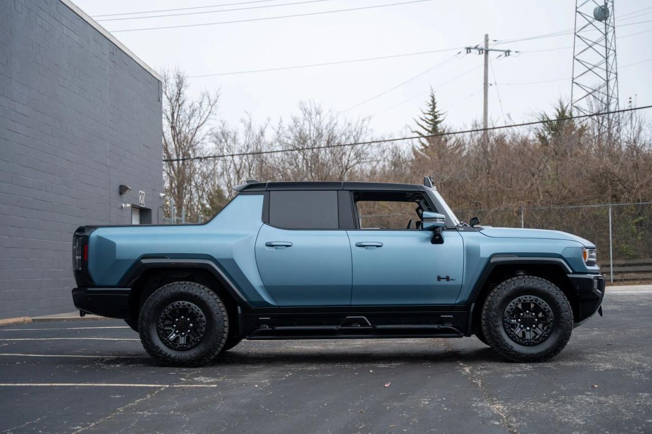 2024 GMC HUMMER EV Pickup 3X Pickup 4D 5 ft St. Louis MO