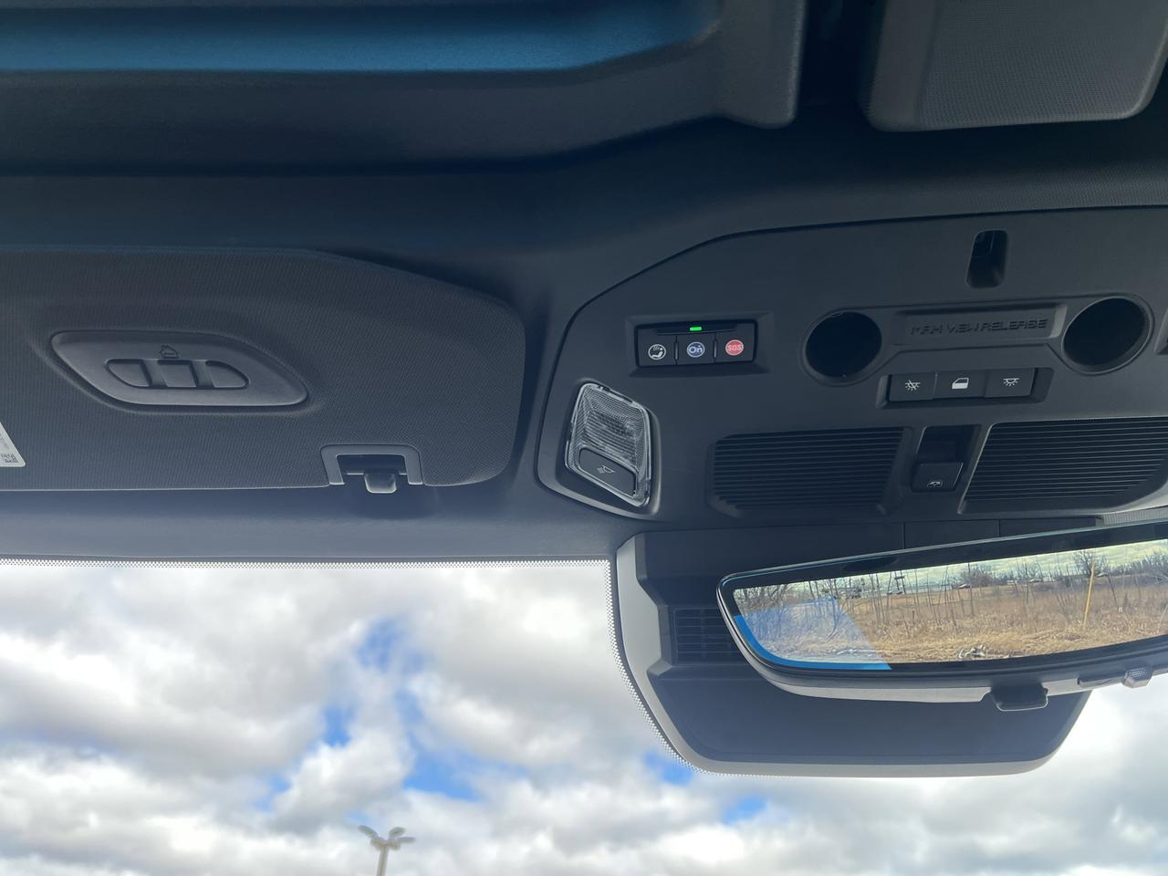 2024 GMC HUMMER EV Pickup 3X e4WD OmegaEdt ExtremeOff-RoadPkg w/24-ModuleUltiumBattery 18sBlackWhels Multi-ProTailgate Saukville WI