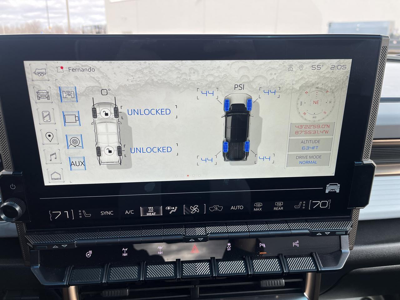 2024 GMC HUMMER EV Pickup 3X e4WD OmegaEdt ExtremeOff-RoadPkg w/24-ModuleUltiumBattery 18sBlackWhels Multi-ProTailgate Saukville WI