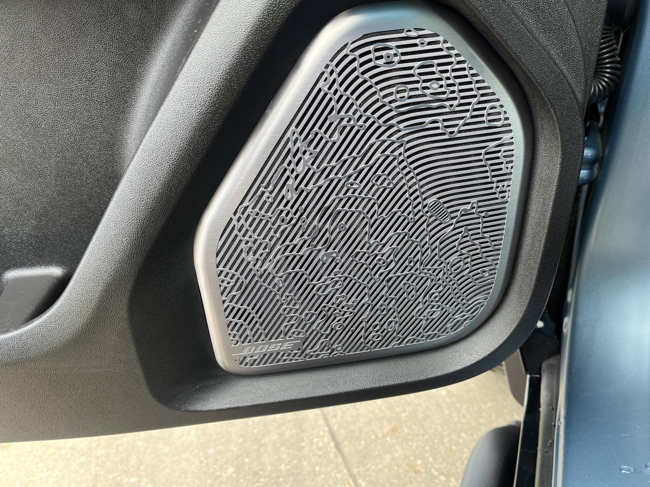 2024 GMC HUMMER EV Pickup 3X e4WD OmegaEdt ExtremeOff-RoadPkg w/24-ModuleUltiumBattery 18sBlackWhels Multi-ProTailgate Saukville WI