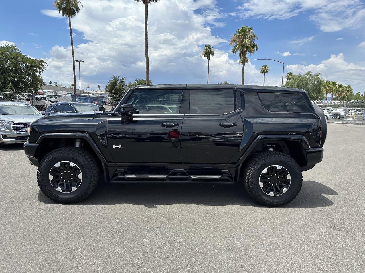 2024 GMC HUMMER EV SUV 2X Tucson AZ
