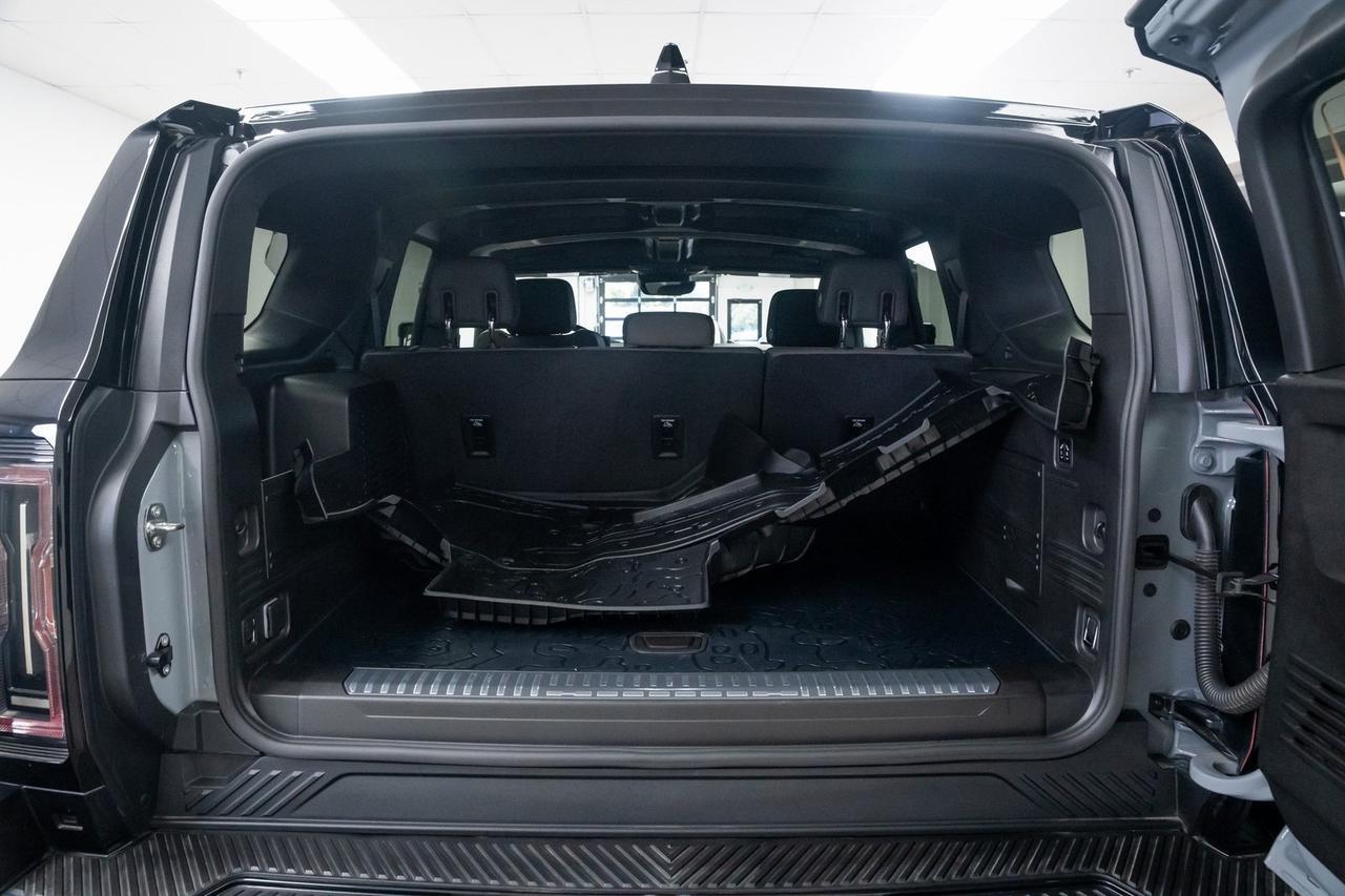 2024 GMC Hummer EV SUV 2X 1 Owner Extreme Off-Road Package Illumination Pack Portland OR