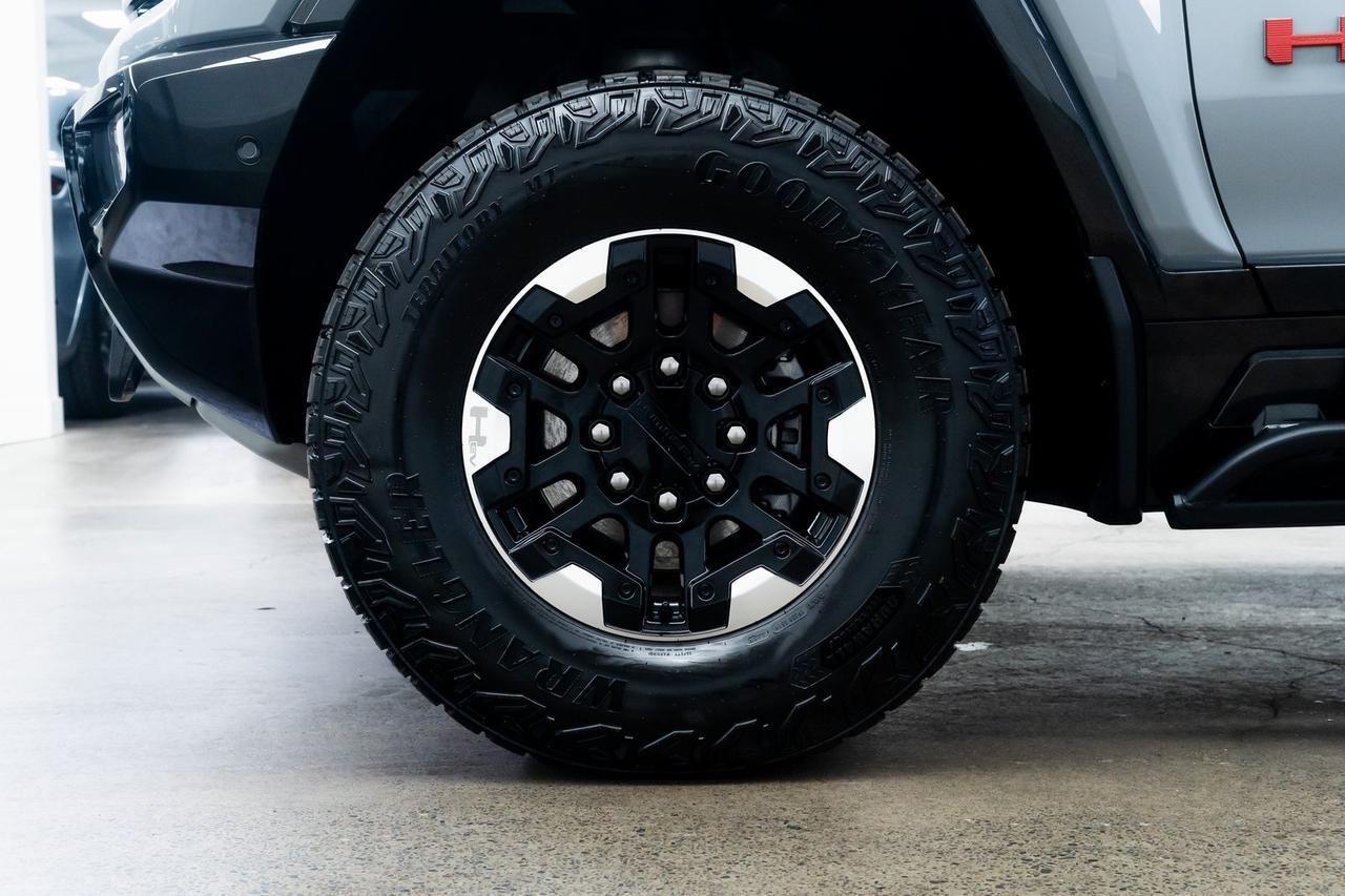 2024 GMC Hummer EV SUV 2X 1 Owner Extreme Off-Road Package Illumination Pack Portland OR