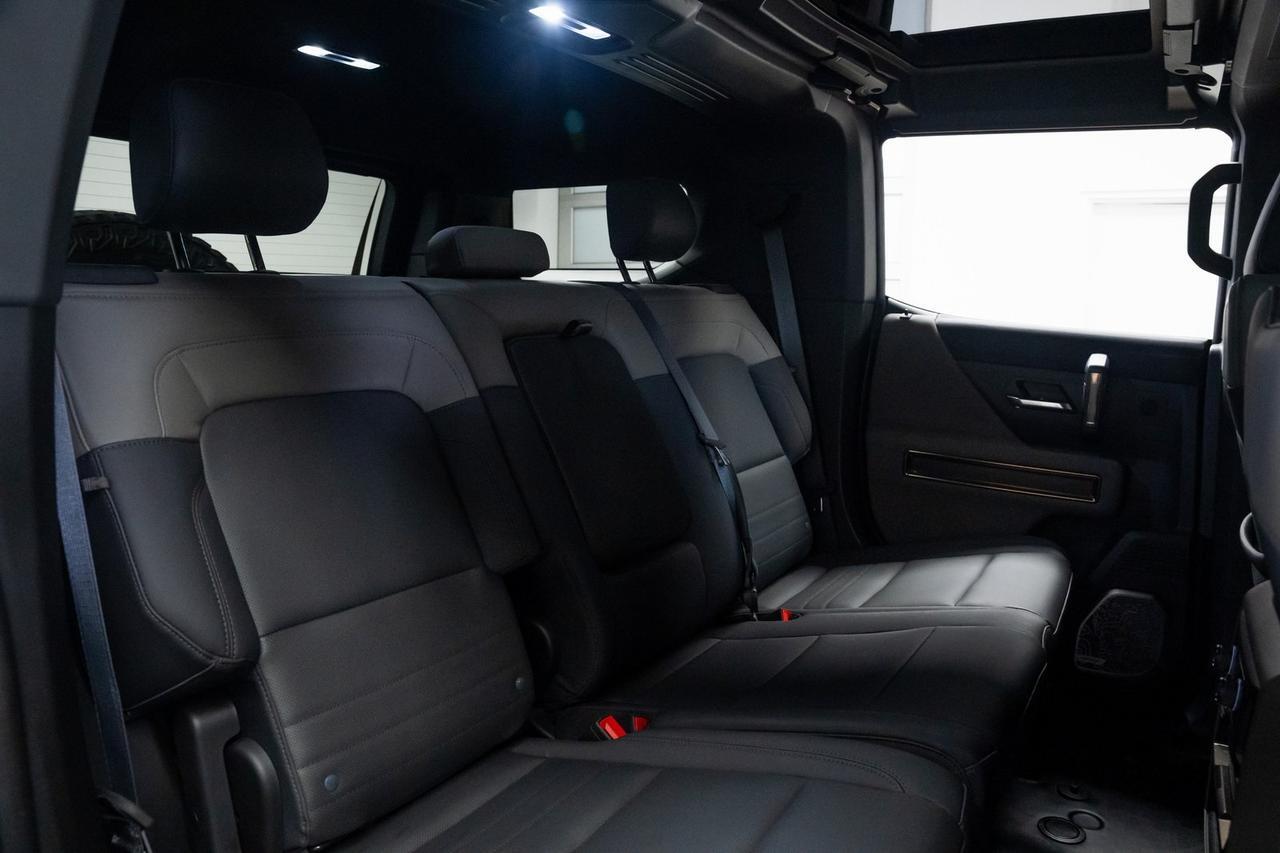 2024 GMC Hummer EV SUV 2X 1 Owner Extreme Off-Road Package Illumination Pack Portland OR