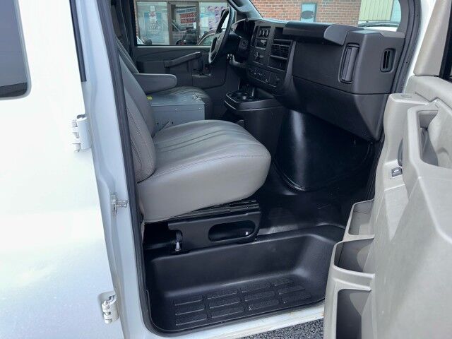 2024 GMC Savana 2500 Cargo Van w/ Ladder Rack & Bin Pkg Ashland VA