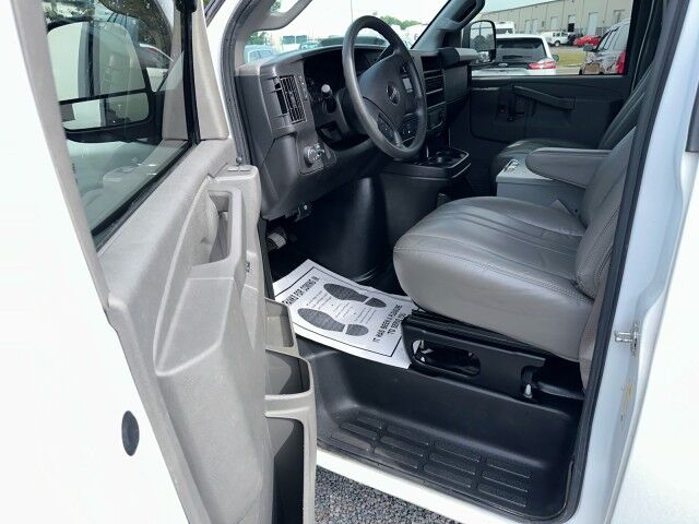 2024 GMC Savana 2500 Cargo Van w/ Ladder Rack & Bin Pkg Ashland VA