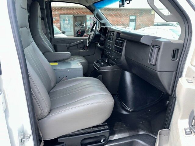 2024 GMC Savana 2500 Cargo Van w/ Ladder Rack & Bin Pkg Ashland VA