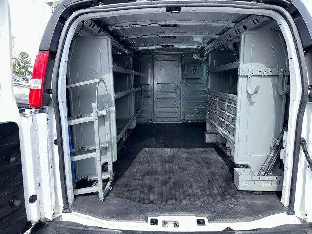 2024 GMC Savana 2500 Cargo Van w/ Ladder Rack & Bin Pkg Ashland VA