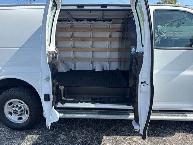 2024 GMC Savana Cargo 2500 Work Van Carbondale IL