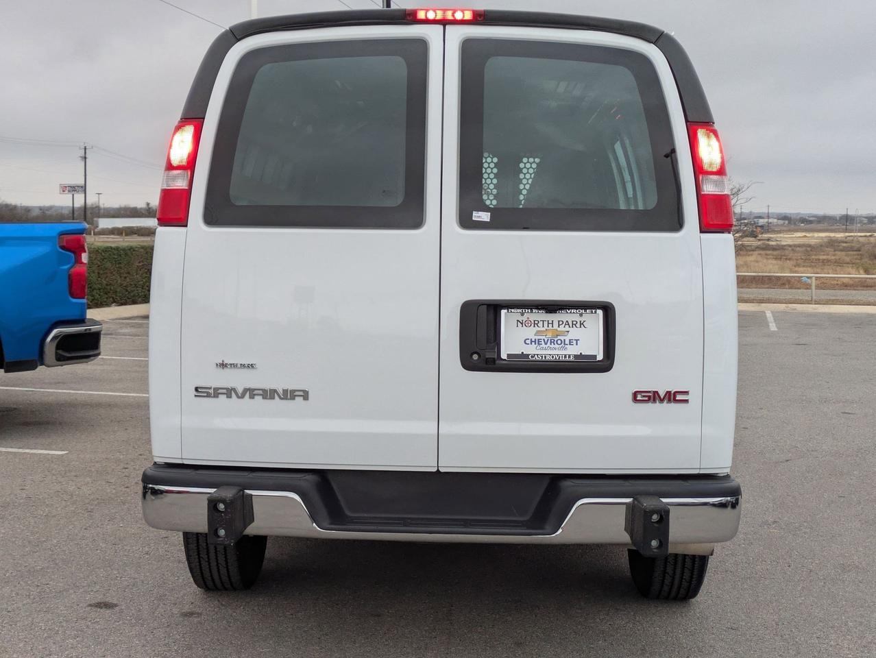 2024 GMC Savana Cargo Van CARGO Castroville TX