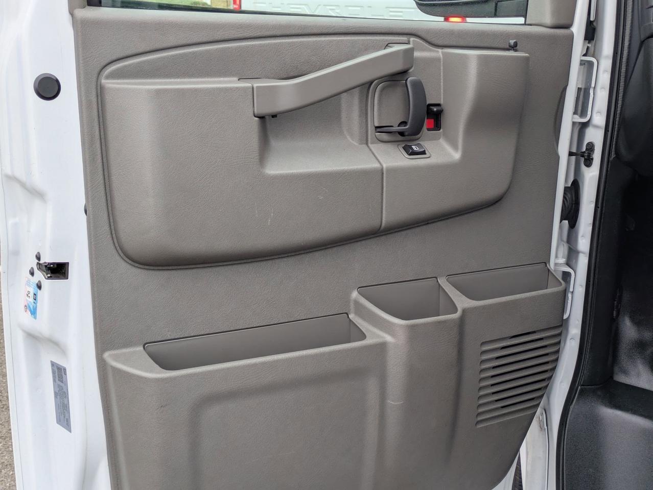 2024 GMC Savana Cargo Van CARGO Castroville TX