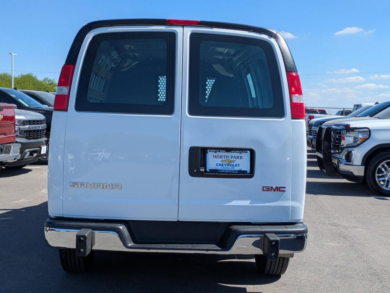 2024 GMC Savana Cargo Van CARGO Castroville TX
