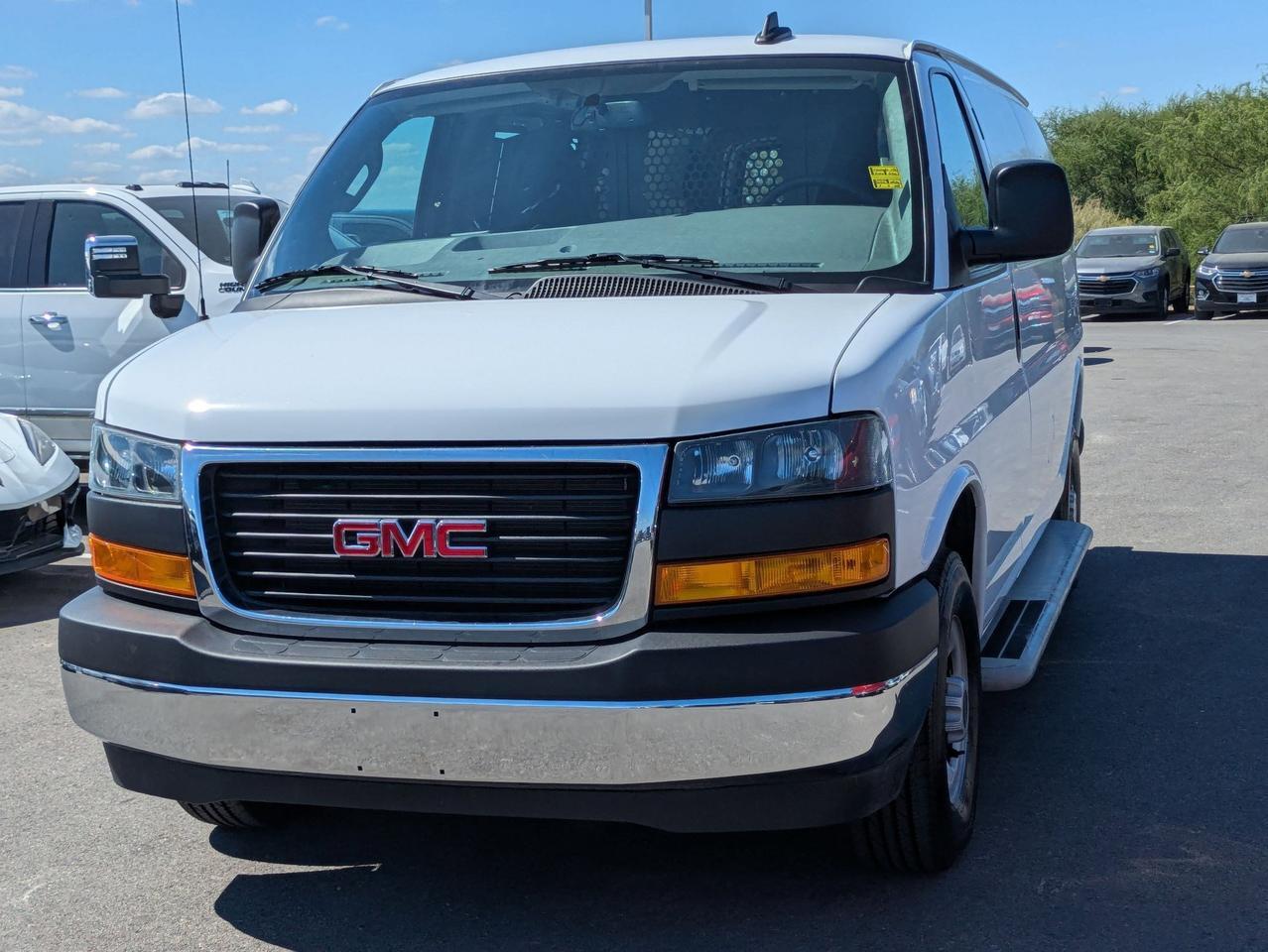 2024 GMC Savana Cargo Van CARGO Castroville TX