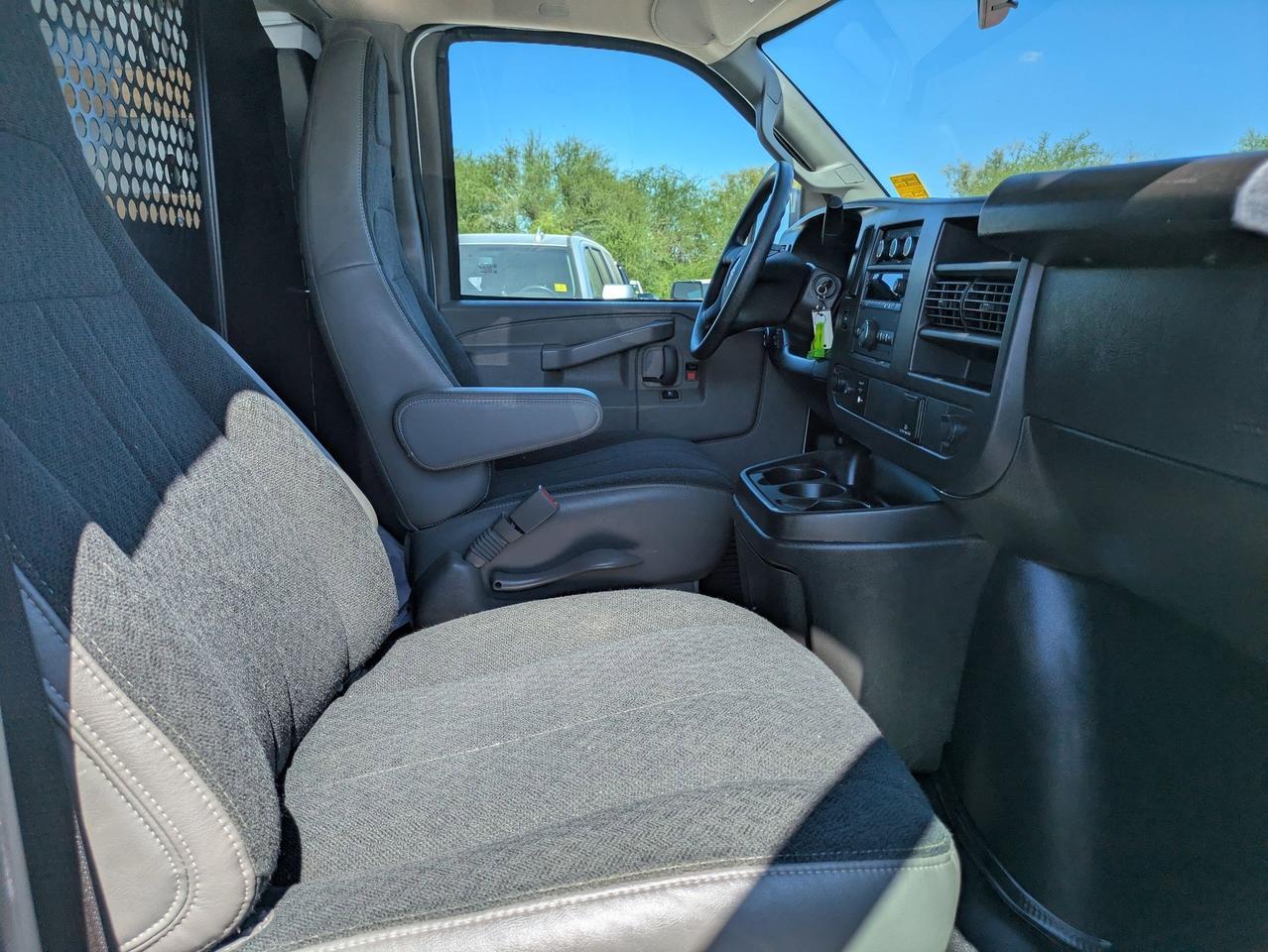 2024 GMC Savana Cargo Van CARGO Castroville TX