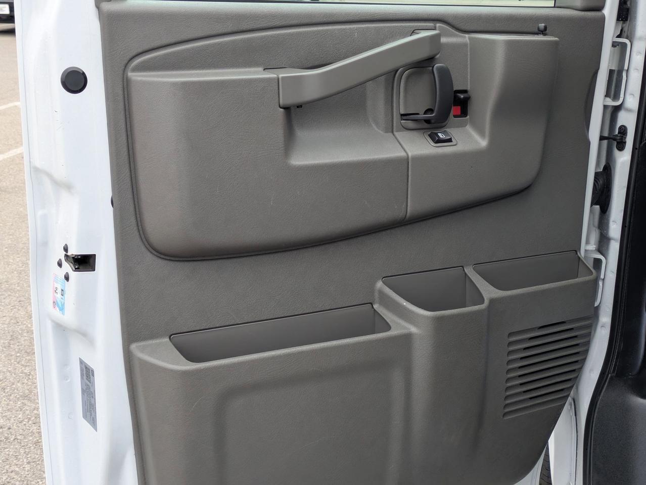 2024 GMC Savana Cargo Van CARGO Castroville TX