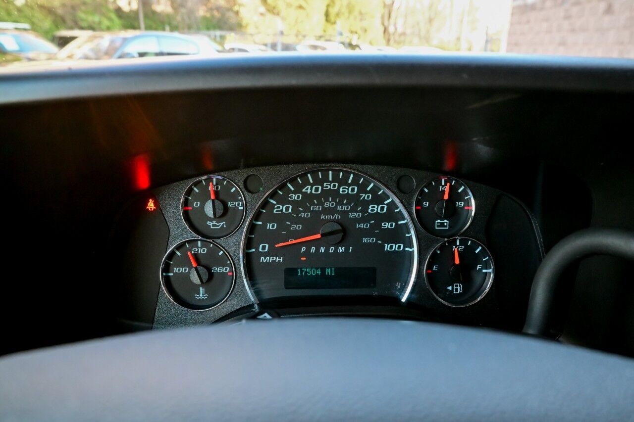 2024 GMC Savana Cargo Van Driver Convenience and Chrome Appearence Pkg Springfield NJ