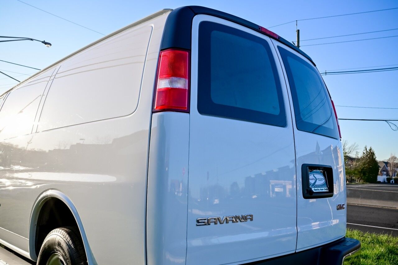 2024 GMC Savana Cargo Van Driver Convenience and Chrome Appearence Pkg Springfield NJ