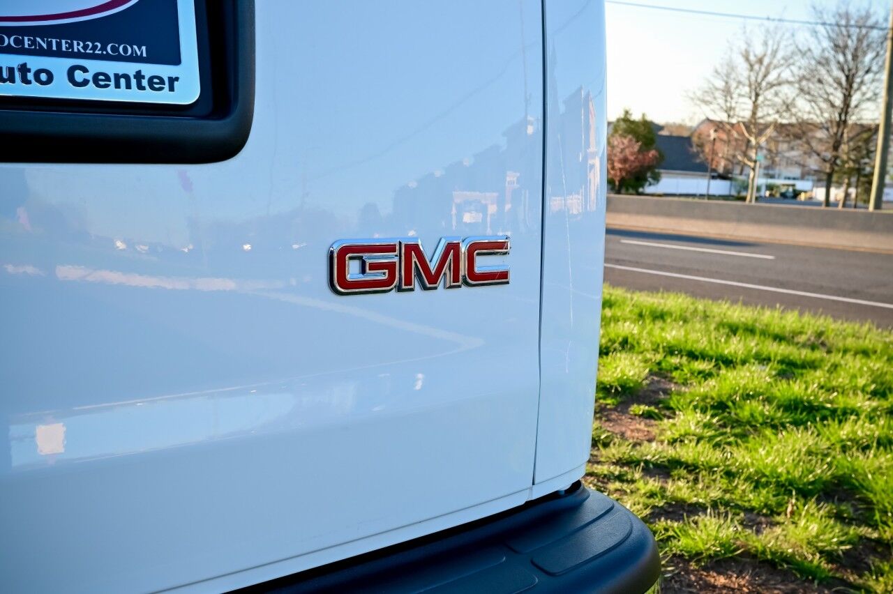 2024 GMC Savana Cargo Van Driver Convenience and Chrome Appearence Pkg Springfield NJ
