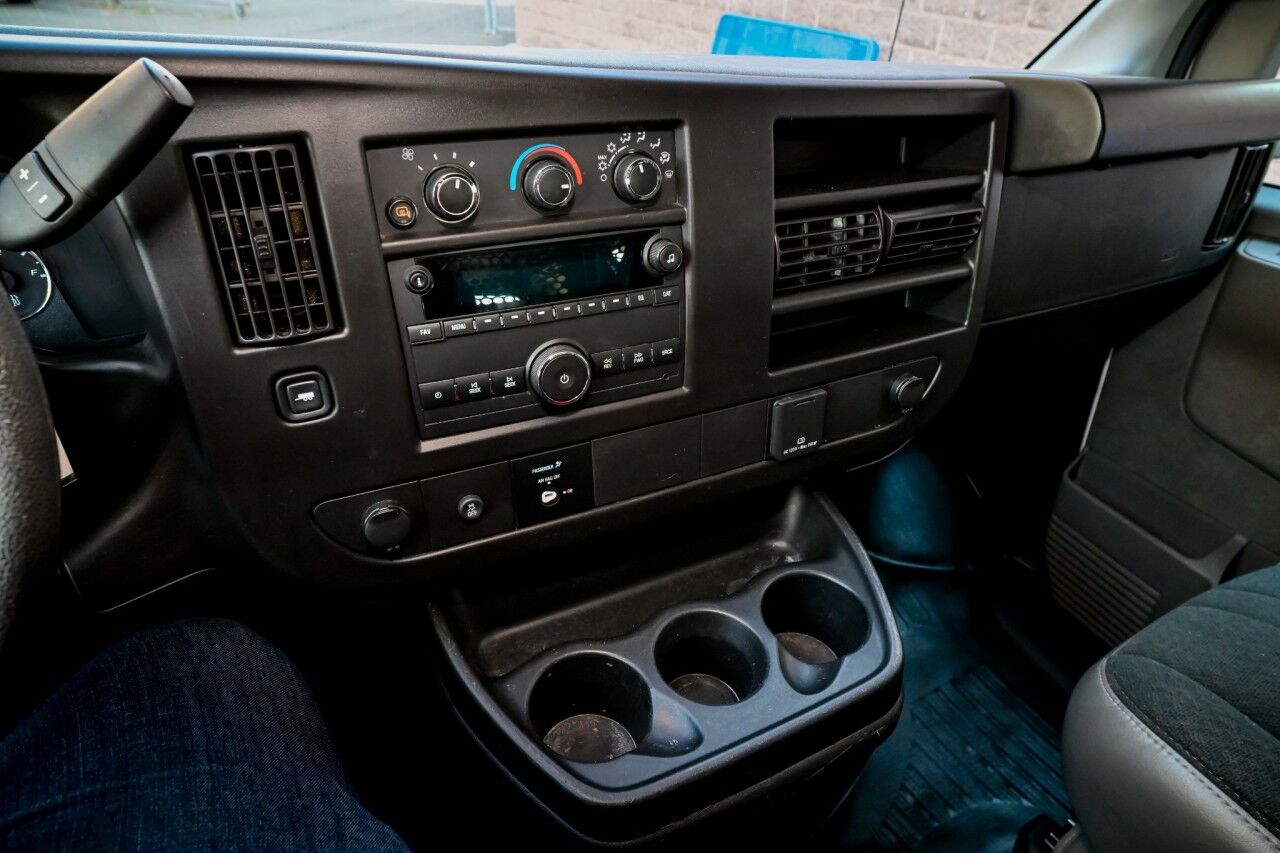 2024 GMC Savana Cargo Van Driver Convenience and Chrome Appearence Pkg Springfield NJ