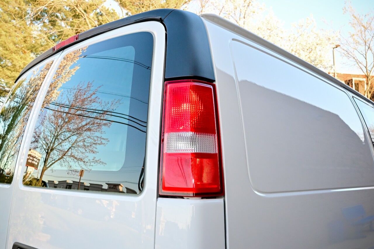 2024 GMC Savana Cargo Van Driver Convenience and Chrome Appearence Pkg Springfield NJ