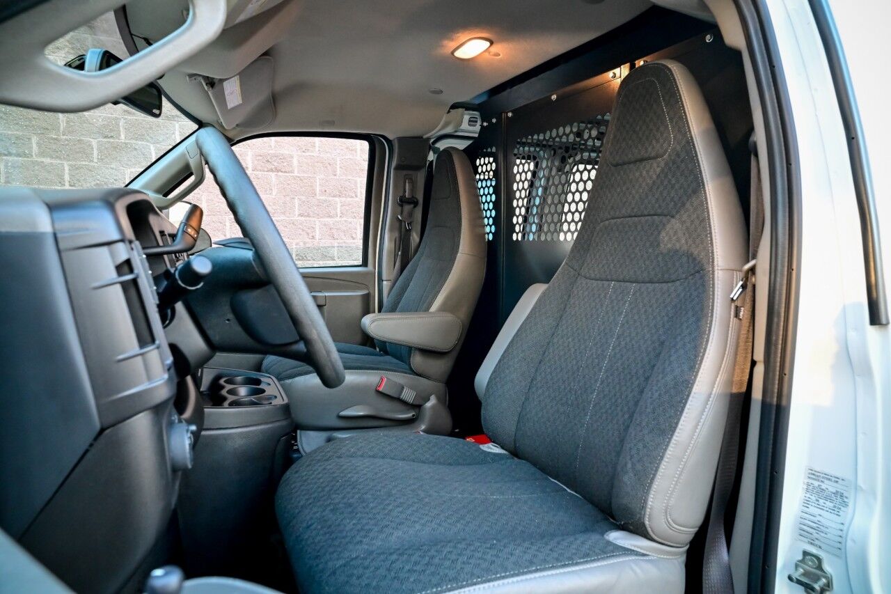 2024 GMC Savana Cargo Van Driver Convenience and Chrome Appearence Pkg Springfield NJ