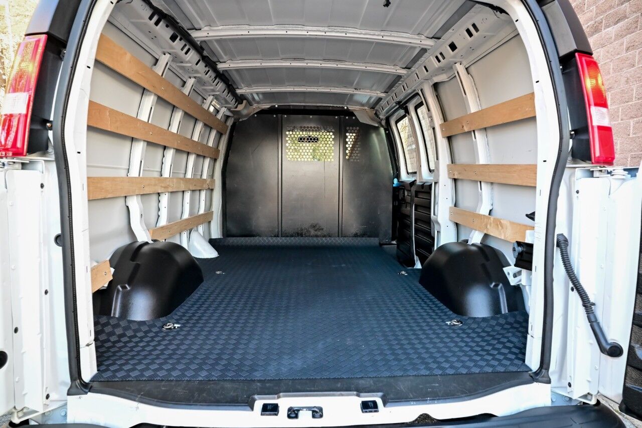 2024 GMC Savana Cargo Van Driver Convenience and Chrome Appearence Pkg Springfield NJ