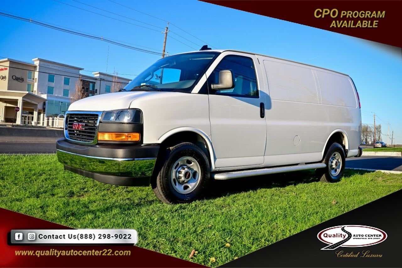 2024 GMC Savana Cargo Van Driver Convenience and Chrome Appearence Pkg
