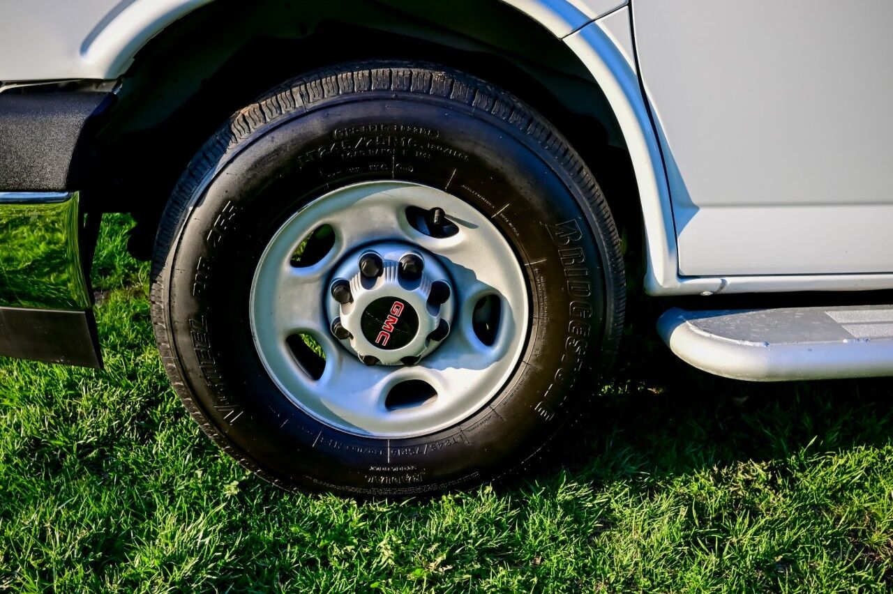 2024 GMC Savana Cargo Van Driver Convenience and Chrome Appearence Pkg Springfield NJ