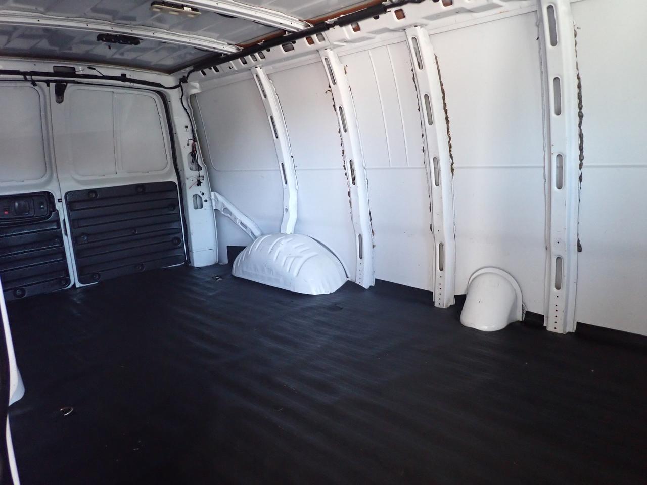 2024 GMC Savana Cargo Van G2500 EXTENDED CARGO Listowel ON
