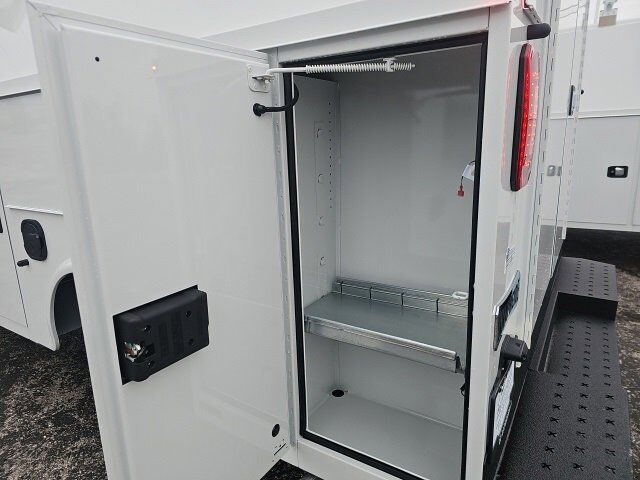 2024 GMC Savana Cutaway 3500 1WT Carbondale IL