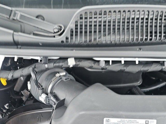 2024 GMC Savana Cutaway 3500 1WT Carbondale IL