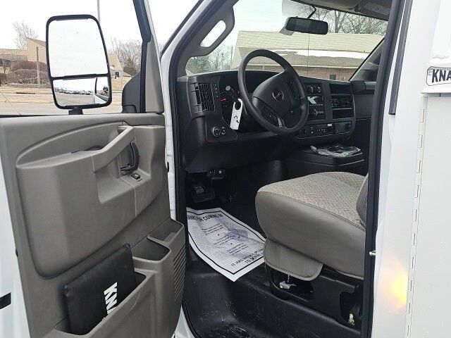 2024 GMC Savana Cutaway 3500 1WT Carbondale IL