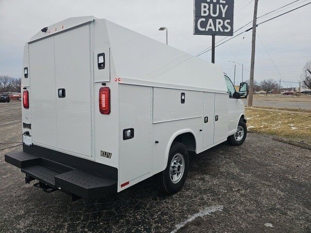2024 GMC Savana Cutaway 3500 1WT Carbondale IL