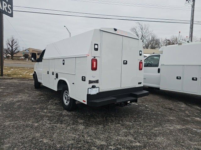 2024 GMC Savana Cutaway 3500 1WT Carbondale IL