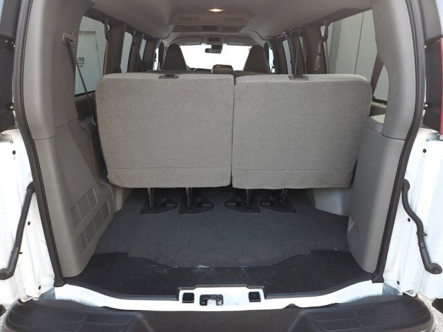 2024 GMC Savana Passenger LT Wilson NC